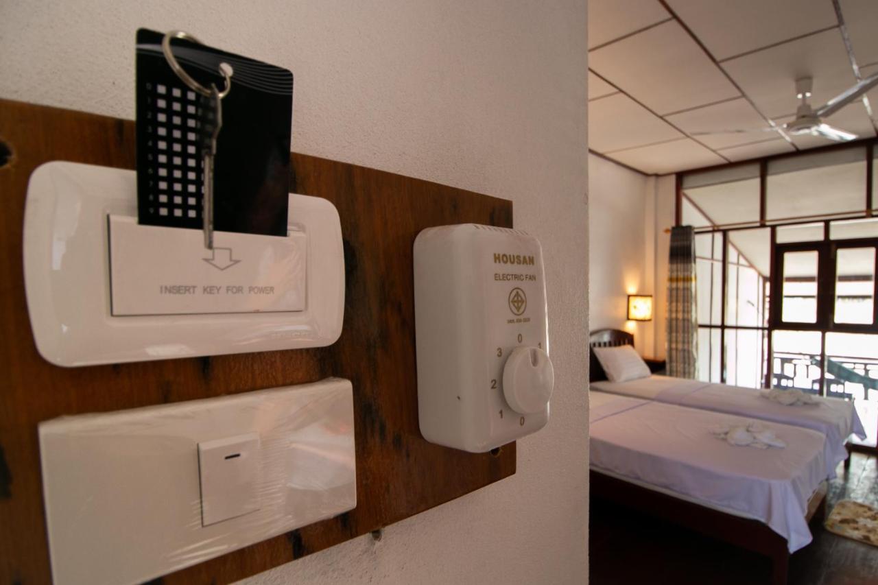 Dokchampa Guesthouse Ban Khon Экстерьер фото